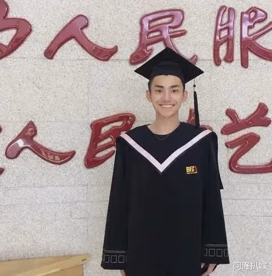 蔣龍這張臉,能不能逐夢演藝圈?