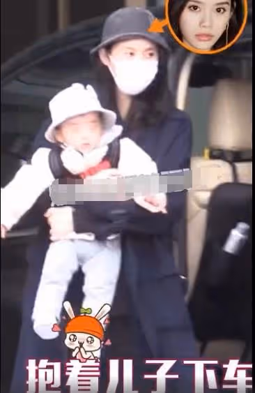 奚夢瑤帶娃外出,撒手不管安心交給保姆,2歲何廣燊成長速度驚人