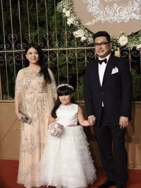 7年前參加黃曉明婚禮的嘉賓,5對都離婚了!王寶強的婚姻最受非議