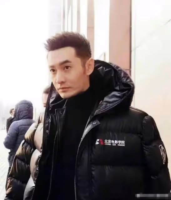 黃曉明離婚引出4大疑點!baby多次暗中撒糖,公開戴婚戒被指戲多
