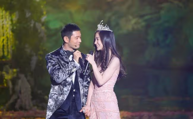 真離了！黃曉明楊穎結束7年婚姻，將共同撫養兒子，情變早有預兆