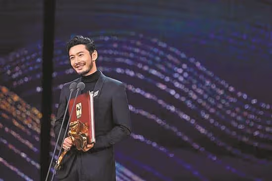 真離了！黃曉明楊穎結束7年婚姻，將共同撫養兒子，情變早有預兆