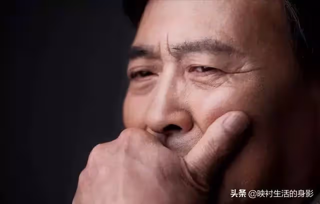 23年前女兒生病沒錢治療,父親有錢不借,如今卻要女兒出錢贍養