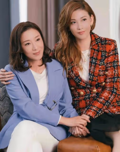曝男搭檔私加吻戲!香港知名女星直認尷尬,對方澄清純粹為了劇情