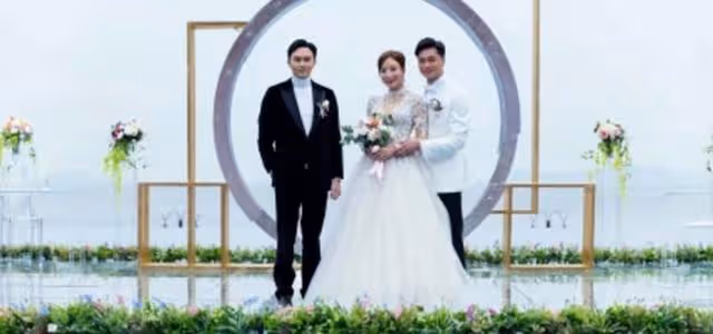 曝男搭檔私加吻戲!香港知名女星直認尷尬,對方澄清純粹為了劇情