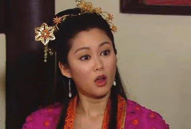 華姐冠軍岑麗香近況,婚前每天用50元很節儉,婚後住豪宅愛買名牌
