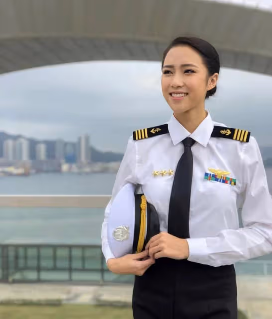 不做花瓶！TVB長腿女神小花曝不介意演丑角，入行五年首當女一