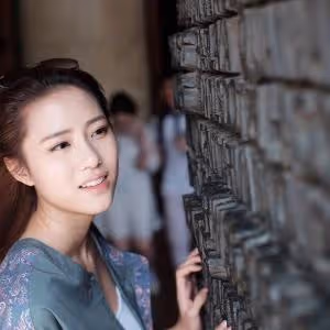 不做花瓶！TVB長腿女神小花曝不介意演丑角，入行五年首當女一