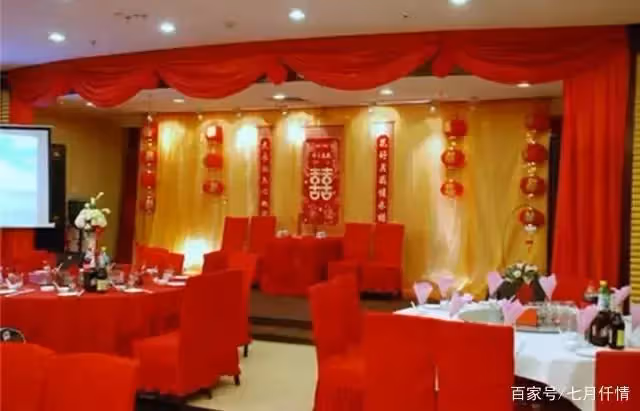 聘禮被「去零頭」!女孩愛上鳳凰男鐵心要嫁 婚禮上發現「還有另一個新娘」下一秒場面瞬間失控