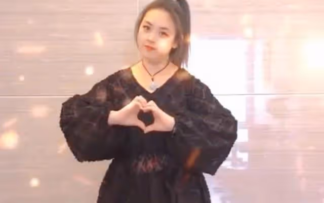 勵志!網紅王昭君吃減肥藥胖到500多斤,如今狂瘦330斤逆襲成美女