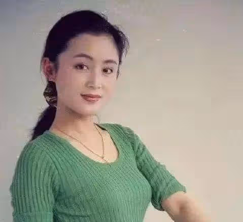 年過40女星今昔顏值對比:蔣勤勤越老越凶,更多的是越來越溫柔