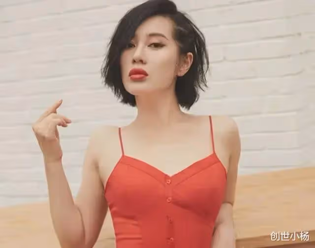 她被稱「女版黃渤」,從小龍套到連獲8個影后,至今都無人娶