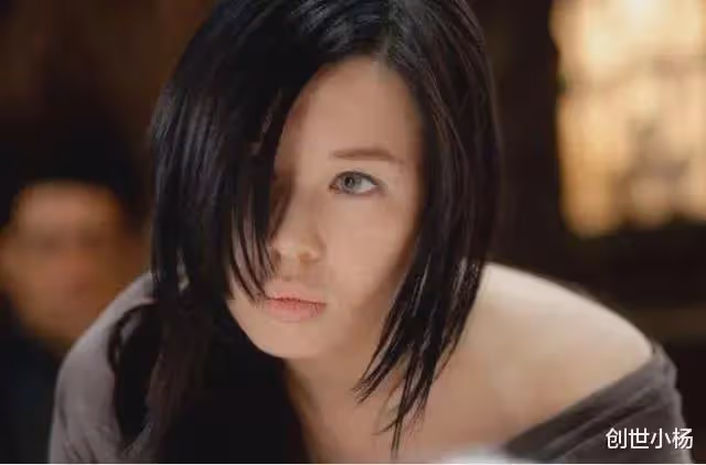 她被稱「女版黃渤」,從小龍套到連獲8個影后,至今都無人娶