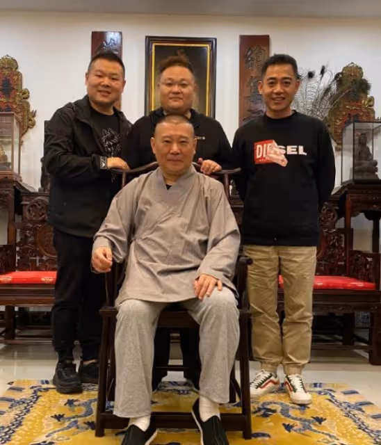 郭德綱徒弟怎麼給他拜年?能上門的上門,太遠的沒有要求