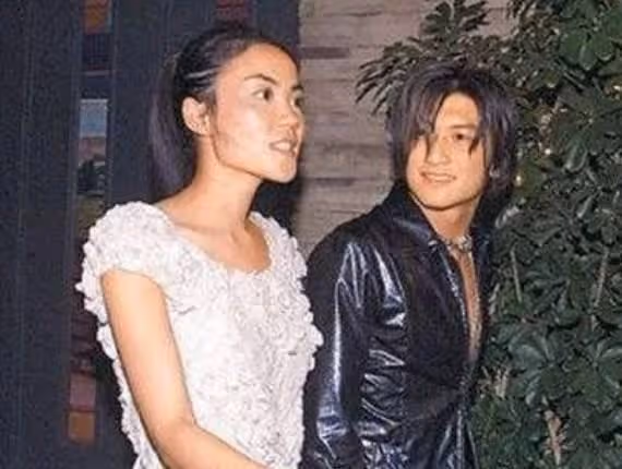 王菲與三任老公的合照,一眼就看出王菲最愛誰,謝霆鋒太難了