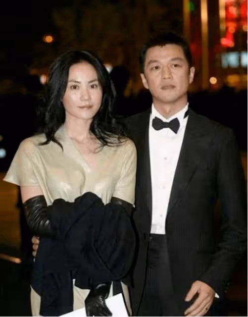 王菲與三任老公的合照,一眼就看出王菲最愛誰,謝霆鋒太難了