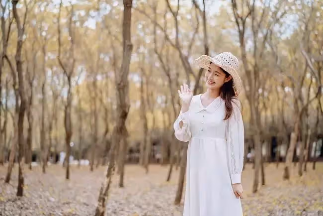 母親住院無人管,兒子掌摑妻子,妻子冷笑:我再狠也狠不過你全家