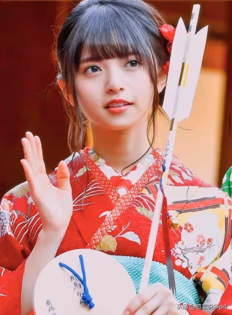 日本四千年一遇的美少女，小臉僅有18厘米的女星-齋藤飛鳥