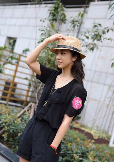移民或嫁給洋丈夫的3位著名女演員,人生一言難盡