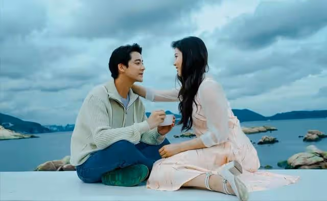 甜!TVB熱播劇上演三大粉紅橋段,「草莓吻」讓網友直呼:想戀愛
