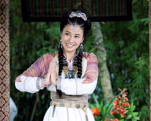 恭喜!TVB前著名女星疑似已結婚,與小11歲前男友因異地分手