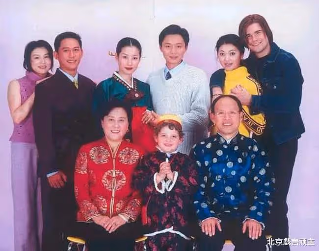 叔圈頂流,劉奕君頻登熱搜,早期作品再次翻紅,掀起全網熱議!