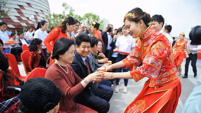 「改口費9萬9,少一分不叫媽」霸氣婆婆聽完摘下胸花:婚禮改家宴!