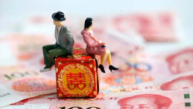 「改口費9萬9,少一分不叫媽」霸氣婆婆聽完摘下胸花:婚禮改家宴!
