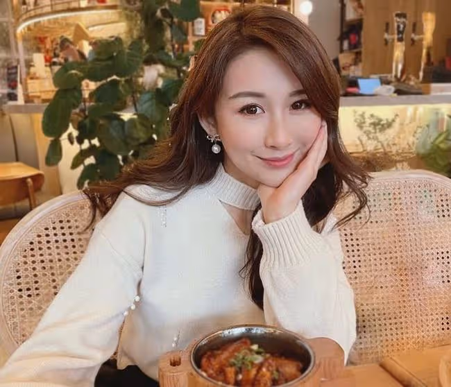 90後女星主持翻車,不認識林子祥頻繁讀錯字!2周前被曝吃霸王餐