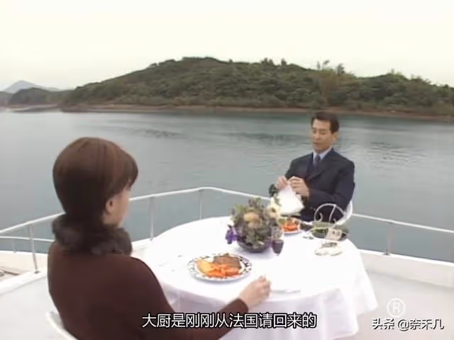 女明星拉皮條，從當紅小花到賣貨小妹：《掃黃先鋒》真敢拍