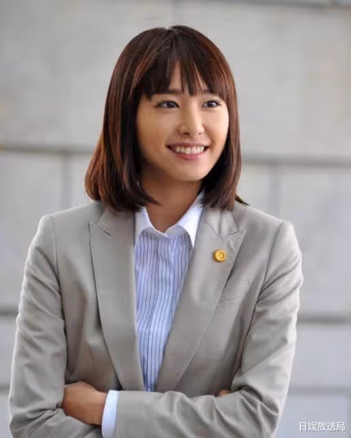 天海祐希、米倉涼子...誰是你心目中最適合穿西裝的日本女演員?