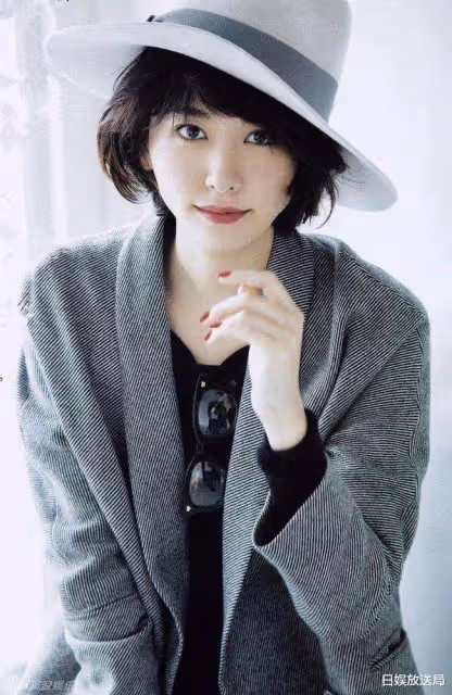 天海祐希、米倉涼子...誰是你心目中最適合穿西裝的日本女演員?