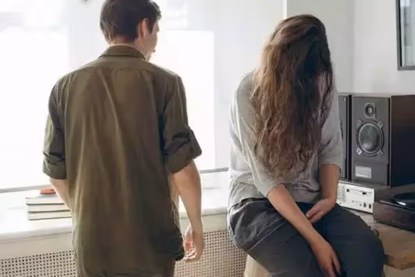 老公說我不檢點,我賭氣去前男友家住了一周,渣男老公居然要離婚