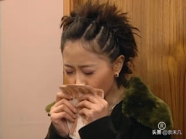 女明星拉皮條，從當紅小花到賣貨小妹：《掃黃先鋒》真敢拍