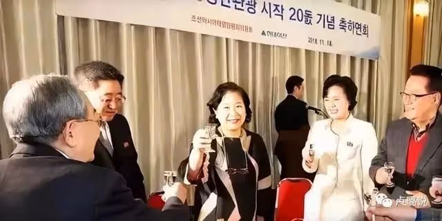老公自殺後,被婆家逼上絕路,48歲全職太太如何翻成大女主?