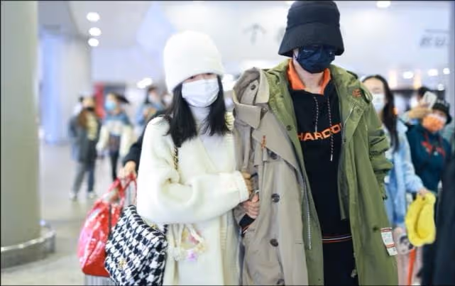 謝娜工作室涉合同糾紛遭起訴，本尊曾是代言人