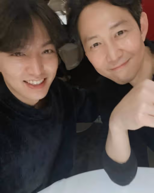 李政宰真的好疼李敏鎬!曬合照幫忙宣傳新劇,雙男神同框魅力太強