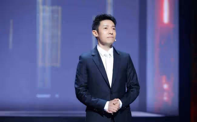 春晚節目單暗藏玄機!7個語言節目,張藝謀變演員,主持天團驚艷