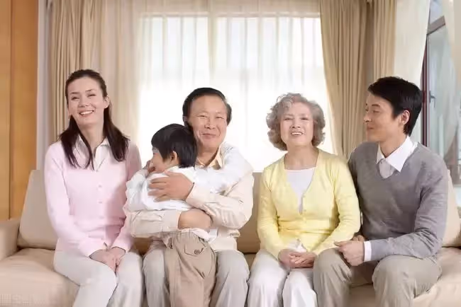 父母怎麼也想不到,他們眼中的「親人」不過是我們眼中的「親戚」