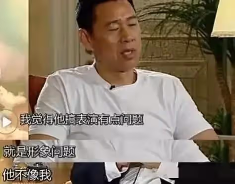 親生兒子結婚都不願意參加,卻對繼女視如己出,買豪宅、豪車。
