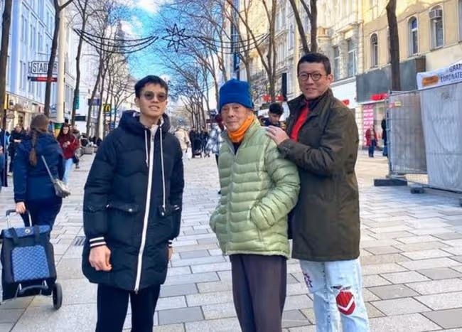 又一明星全家移民國外!租住150年歷史公寓,92歲老父很快就適應