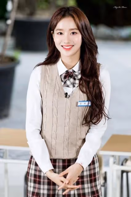 現役偶像們選出的Kpop男女愛豆顏值1位是?誰更能打?