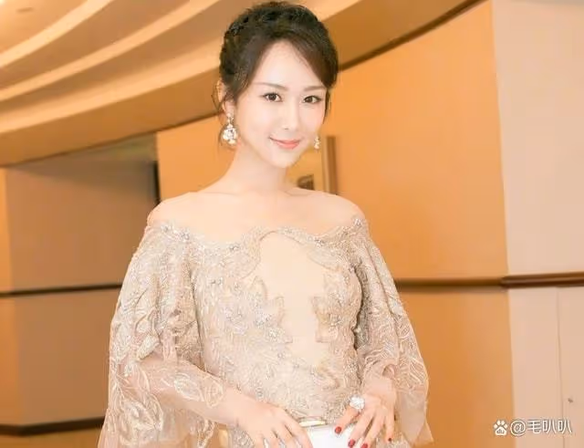 娛樂圈「隱形富婆」楊紫:出手闊綽為閨蜜慶生,和男星合作有分寸
