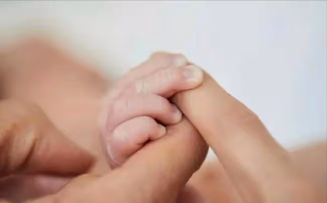 47歲林志玲除夕官宣生子,曬一家三口溫馨全家福,結婚2年終圓夢