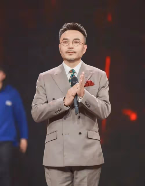 娛記說:黃曉明baby離婚後續瓜?趙露思飄了?汪涵何炅捆綁?金晨瘦脫相?