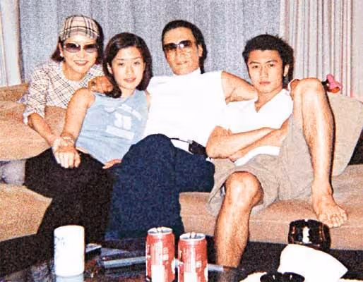 謝婷婷:37歲未婚生女,情史勝過謝賢,一年七個男友無縫銜接