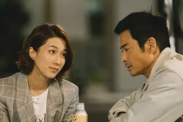 宣布棄賽！鍾嘉欣聲明不出席TVB頒獎禮，寧棄視後大獎回家陪子女
