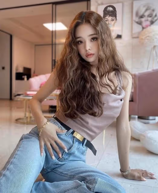 整容、假貨女、一條廣告60萬仍受追捧:內娛的女明星不香嗎?