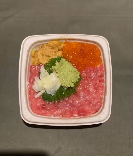 悶到發慌!TVB當家小生隔離獨自過大年,年夜飯只有米飯和蘋果?