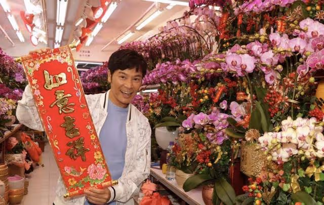 TVB視帝郭晉安買年桔賀年，曝10歲女兒有畫畫天賦，主動設計春聯